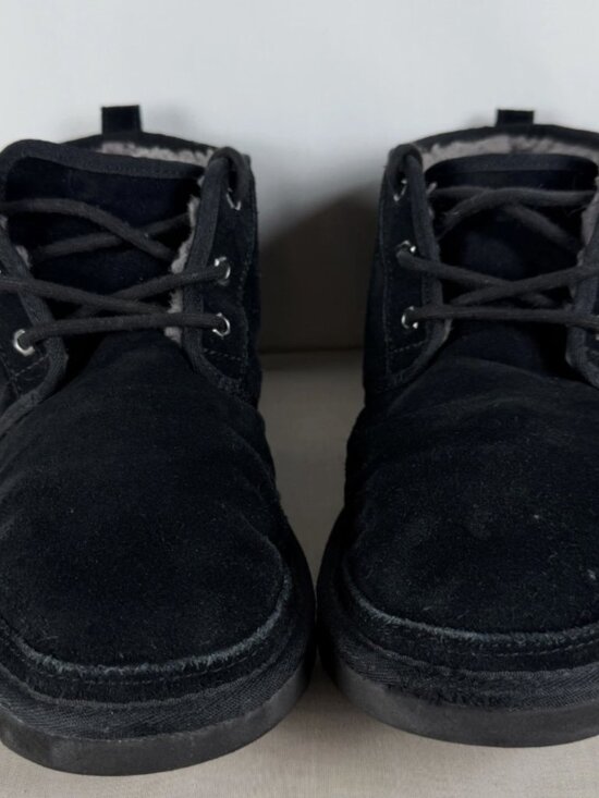 UGG Men\'s Neumel Black Suede Chukka Boots Size 12 Lace Up Sheepskin 3236 Outdoor main image 5